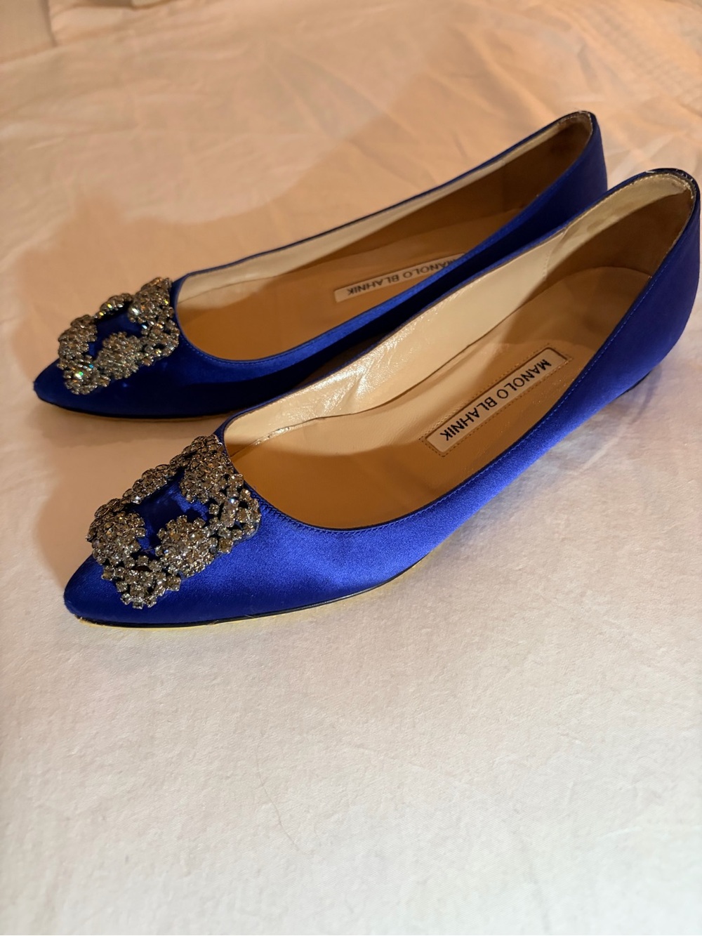 Authentic Manolo Blahnik Hangisi Cobalt Blue Satin Flats - IT 36 (Like New)